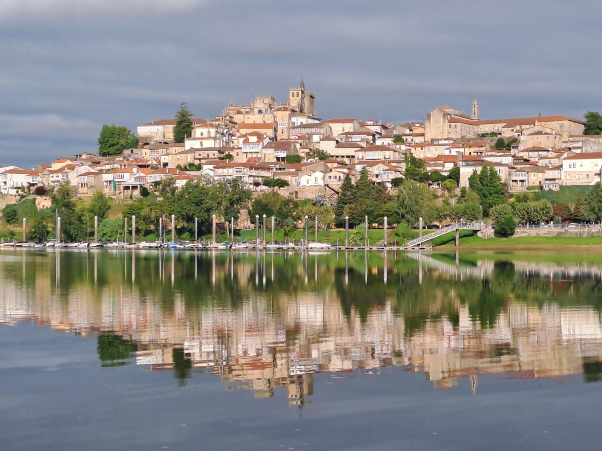 Appartement Casita A Estrenar En Con Rio Proxima A Tui, Gondomar Y Portugal.