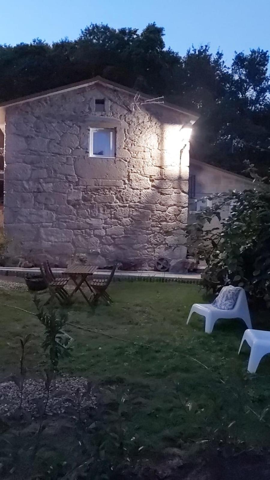 Casita A Estrenar En Con Rio Proxima A Tui, Gondomar Y Portugal.