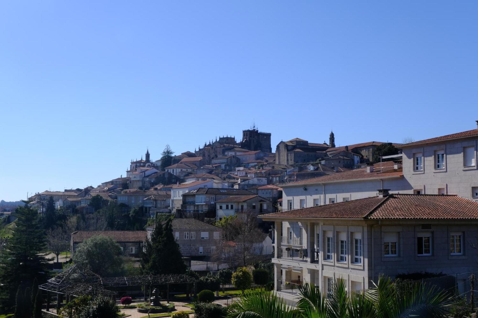 Appartement Casita A Estrenar En Con Rio Proxima A Tui, Gondomar Y Portugal. *