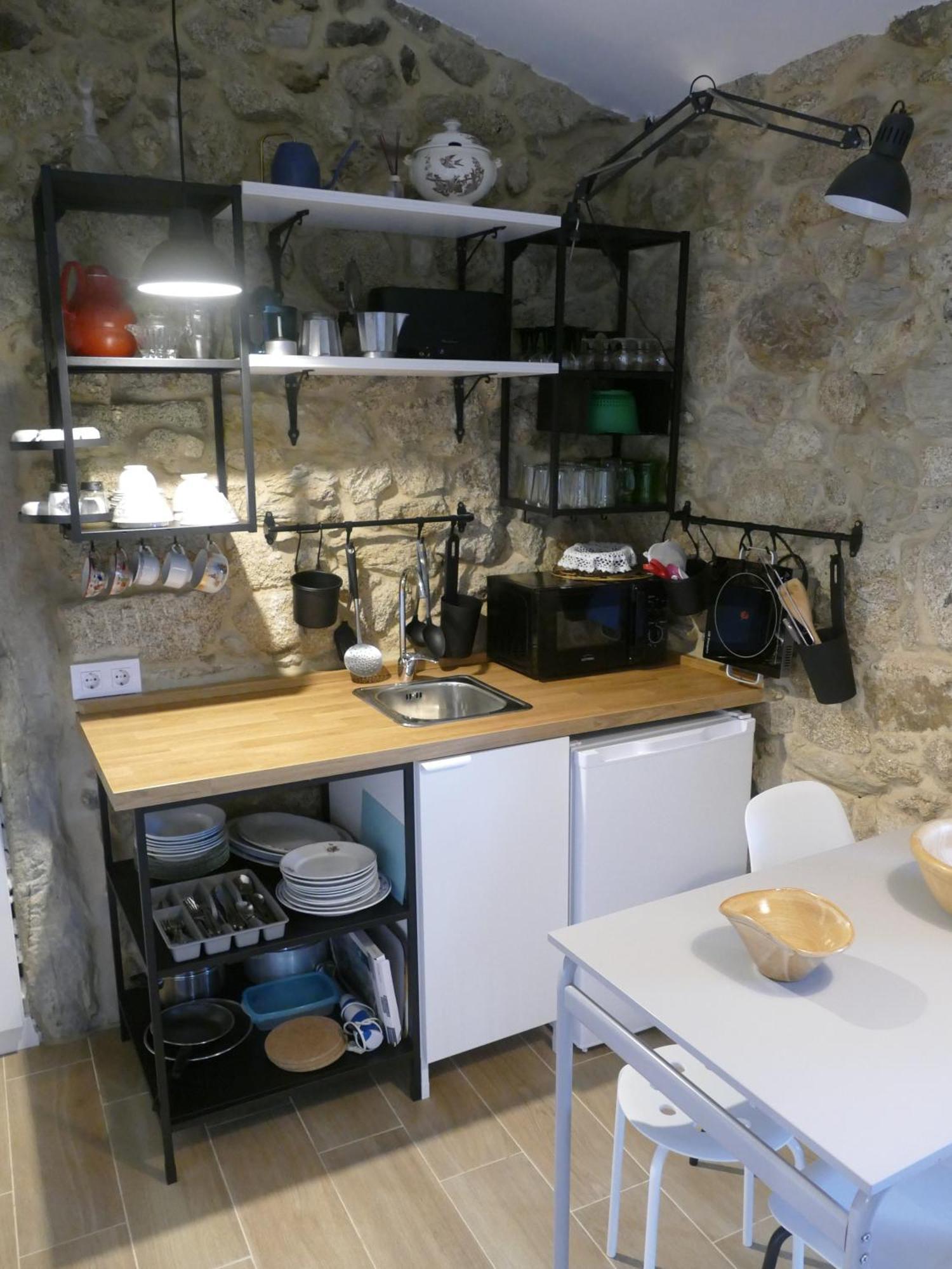 Casita A Estrenar En Con Rio Proxima A Tui, Gondomar Y Portugal. Tui